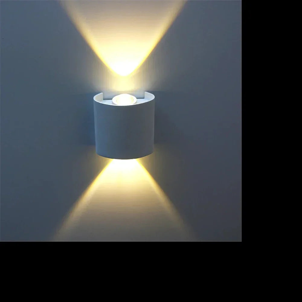 AquaGuard - Vattentät Vägglampa