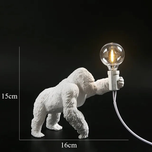 GorillaLux - Unik Gorilla Bordslampa | Modern Djurarmatur med Varm LED Belysning