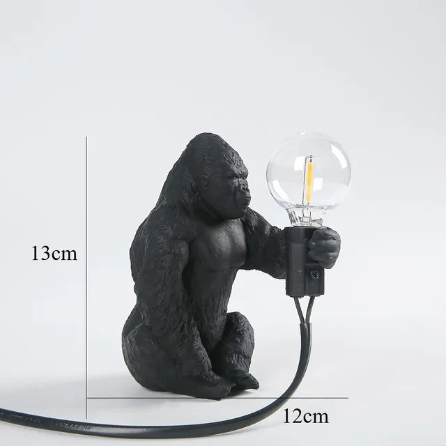 GorillaLux - Unik Gorilla Bordslampa | Modern Djurarmatur med Varm LED Belysning