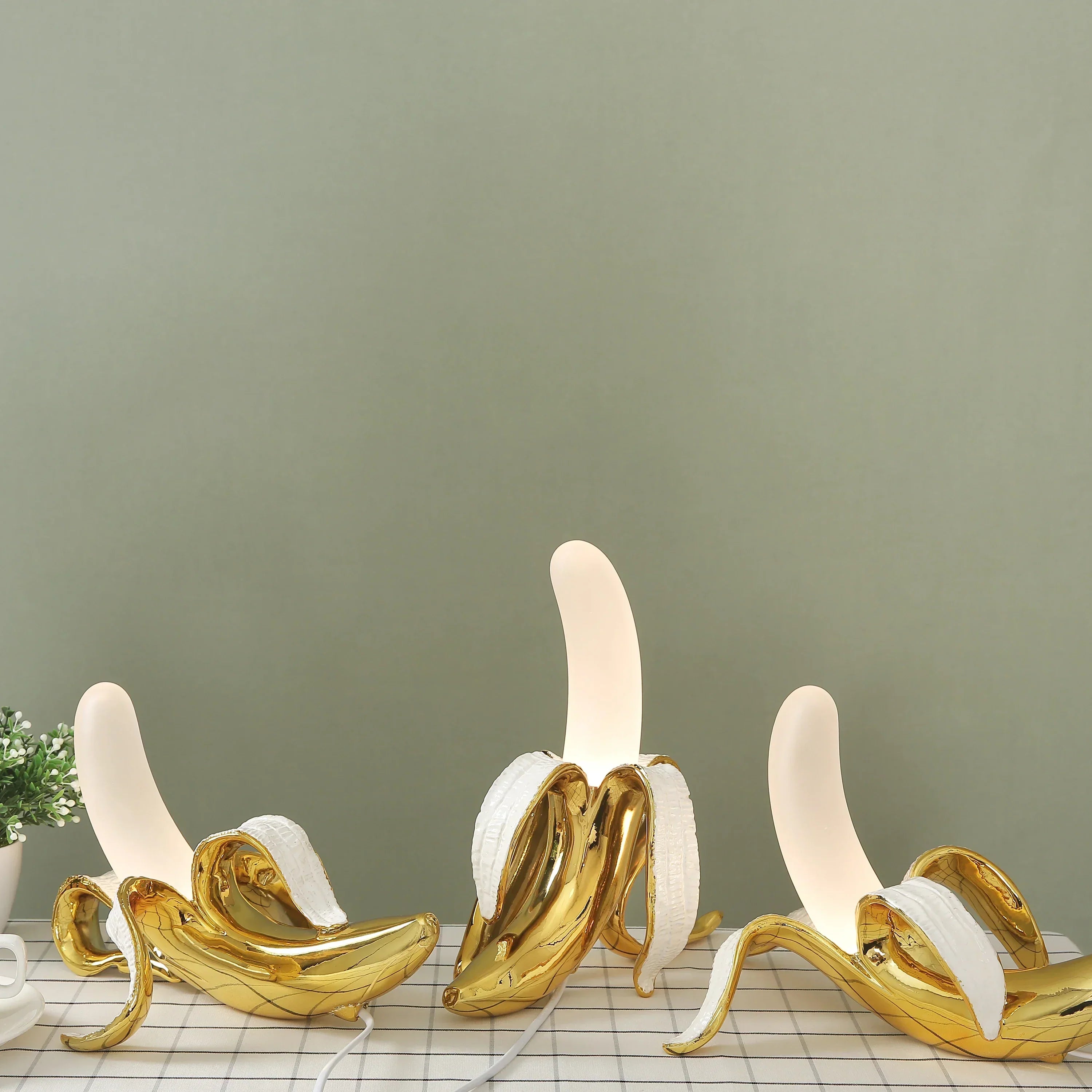 BananaGlow - Dekorativ Bananlampa – Unik LED Bordslampa