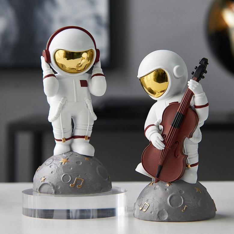 Astronaut Musik Instrument Dekor Skulptur för Hem och Kontor