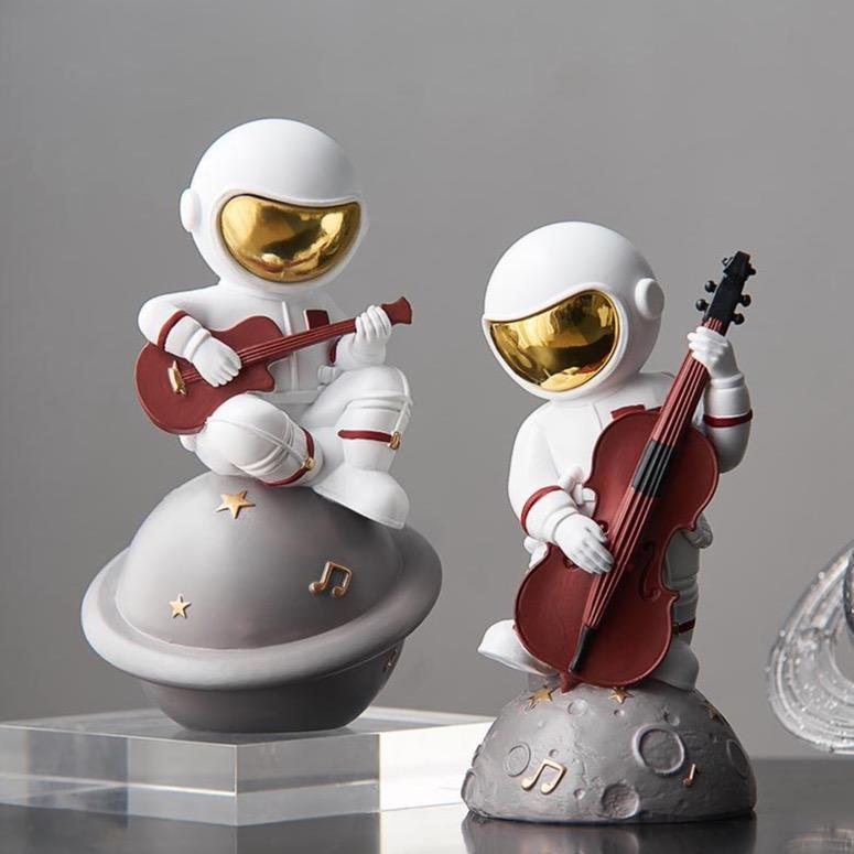 Astronaut Musik Instrument Dekor Skulptur för Hem och Kontor