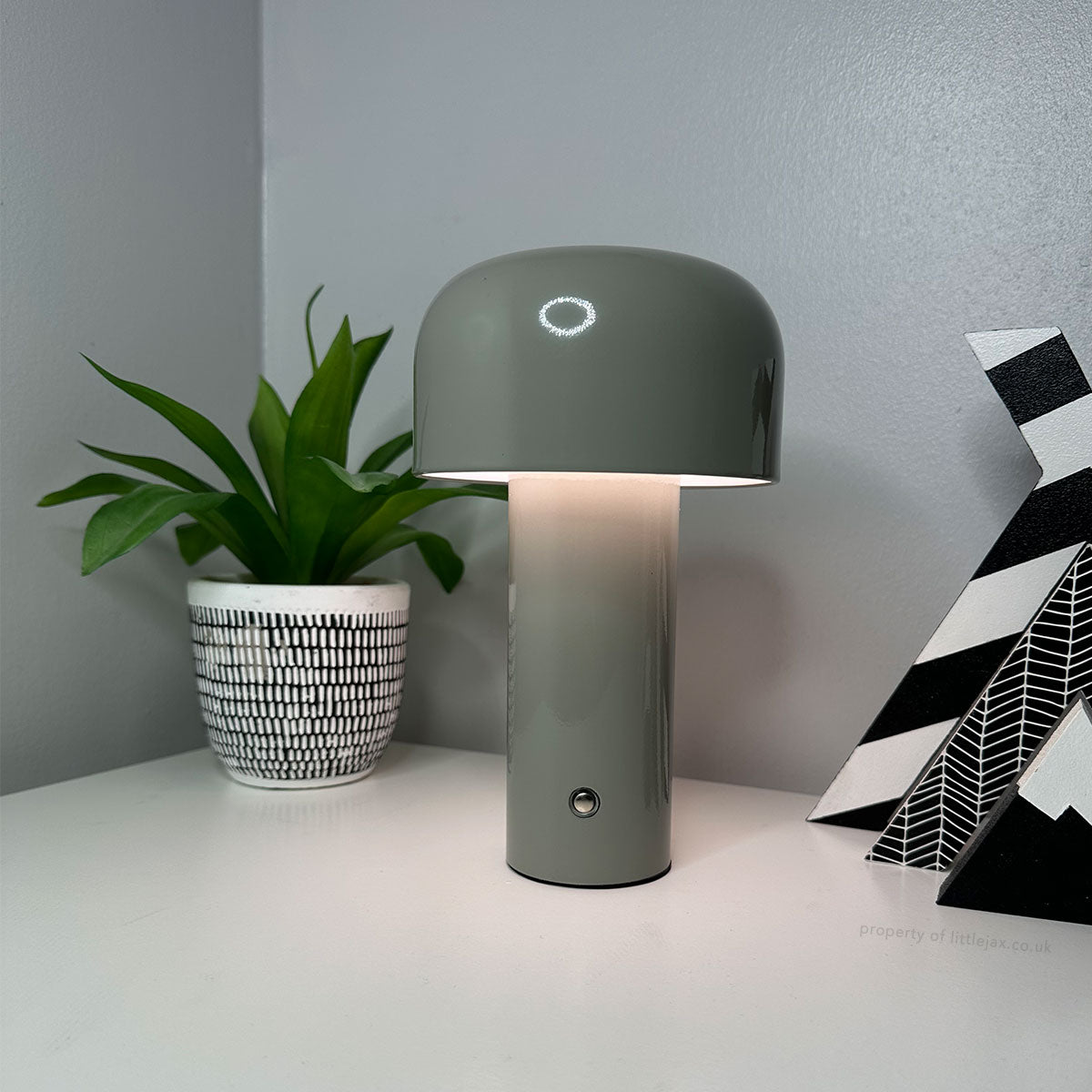 Stilig modern trådlös svamp-lampa för hem och kontorsbruk