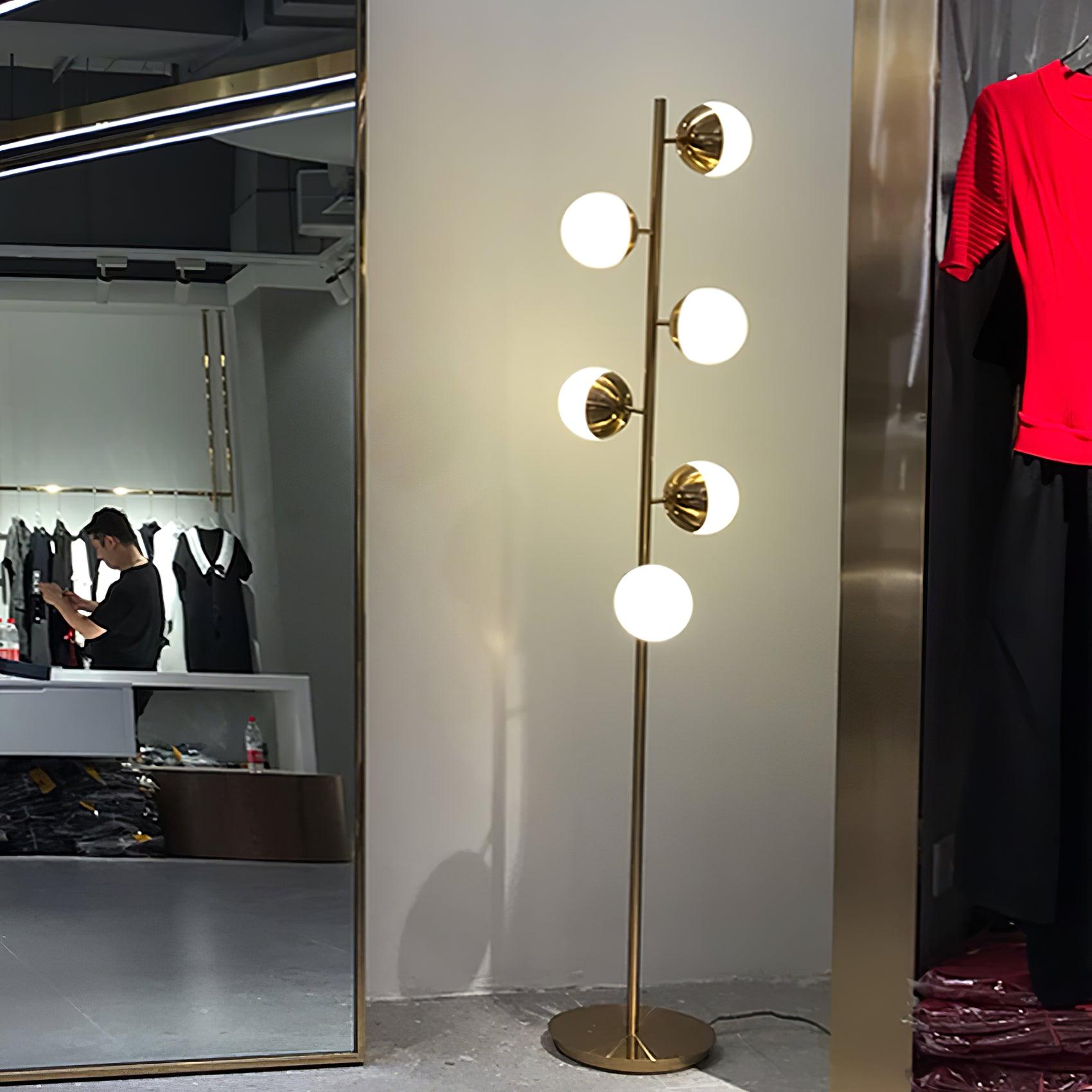 Mitten av seklet LED-träd lampa med glaskulor gold bas