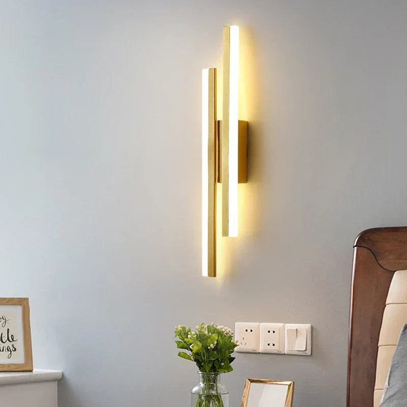 Modern minimalist vägglampa med energieffektiv LED-belysning