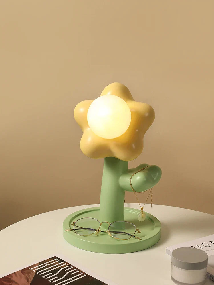 BloomShine - LED Blomma Bordsbelysning för Barnrum – Dekorativ Nattlampa i Blomdesign, Dimbar Belysning