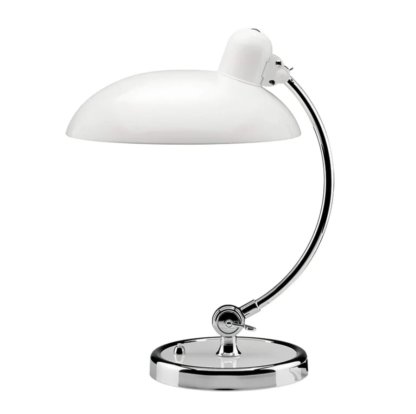 NordicGlow - Minimalistisk skandinavisk bordslampa med elegant design för vilket rum som helst