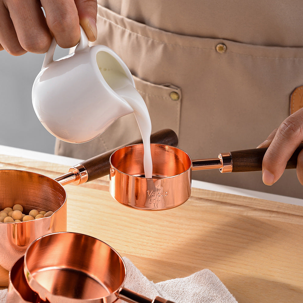 Carvallo – Lyxig Ek Anpassad Set med Traditionell Elegans