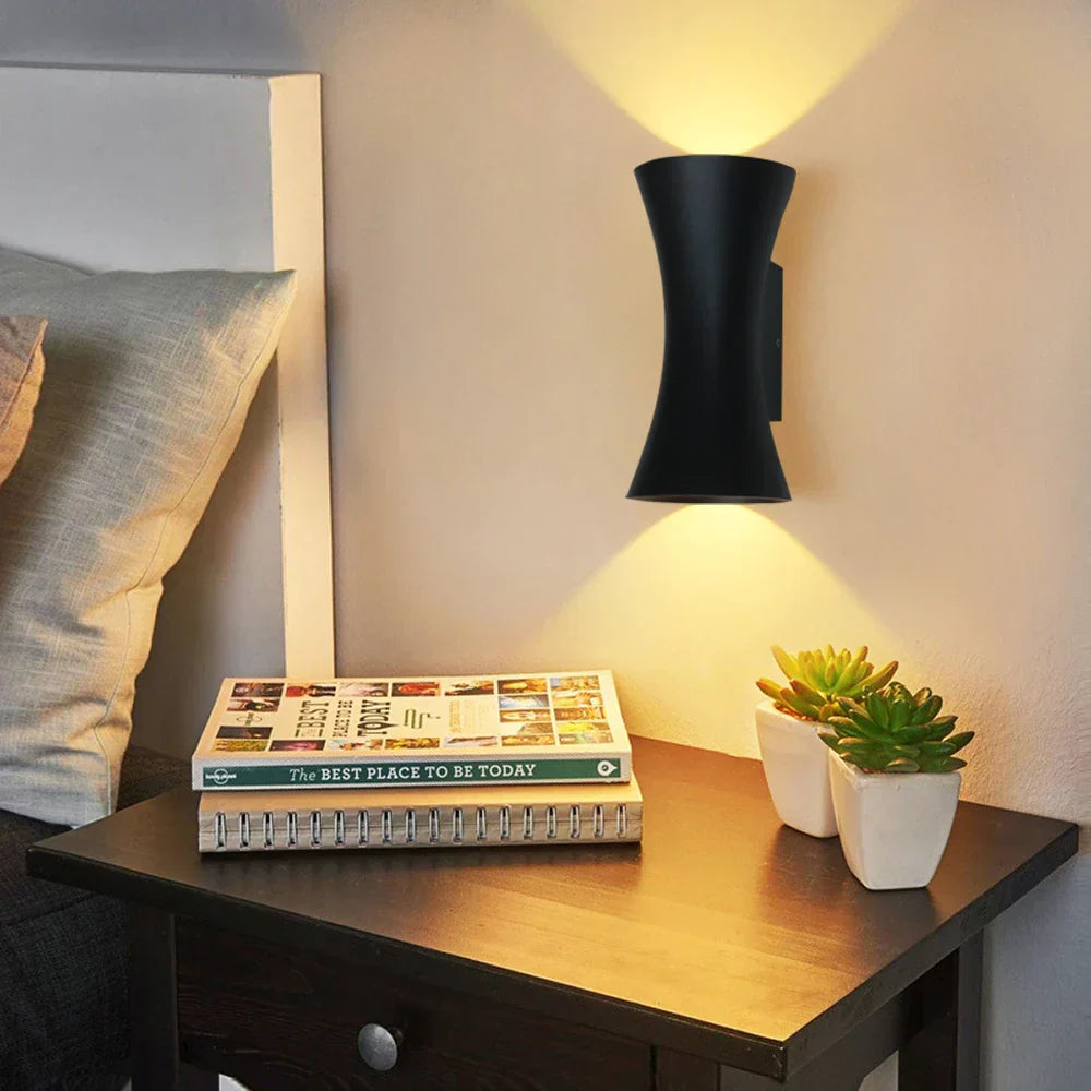 AquaShield - Vattentät Aluminium Vägglampa