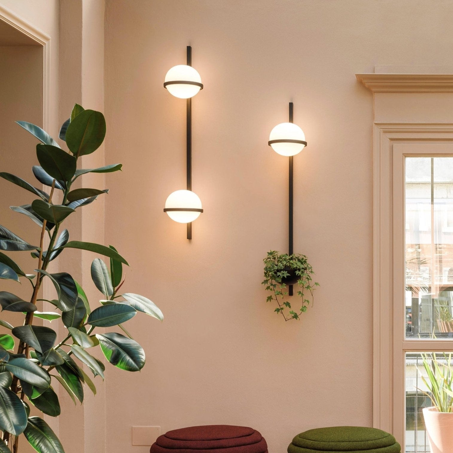 Snygg globformad utomhusvägglampa