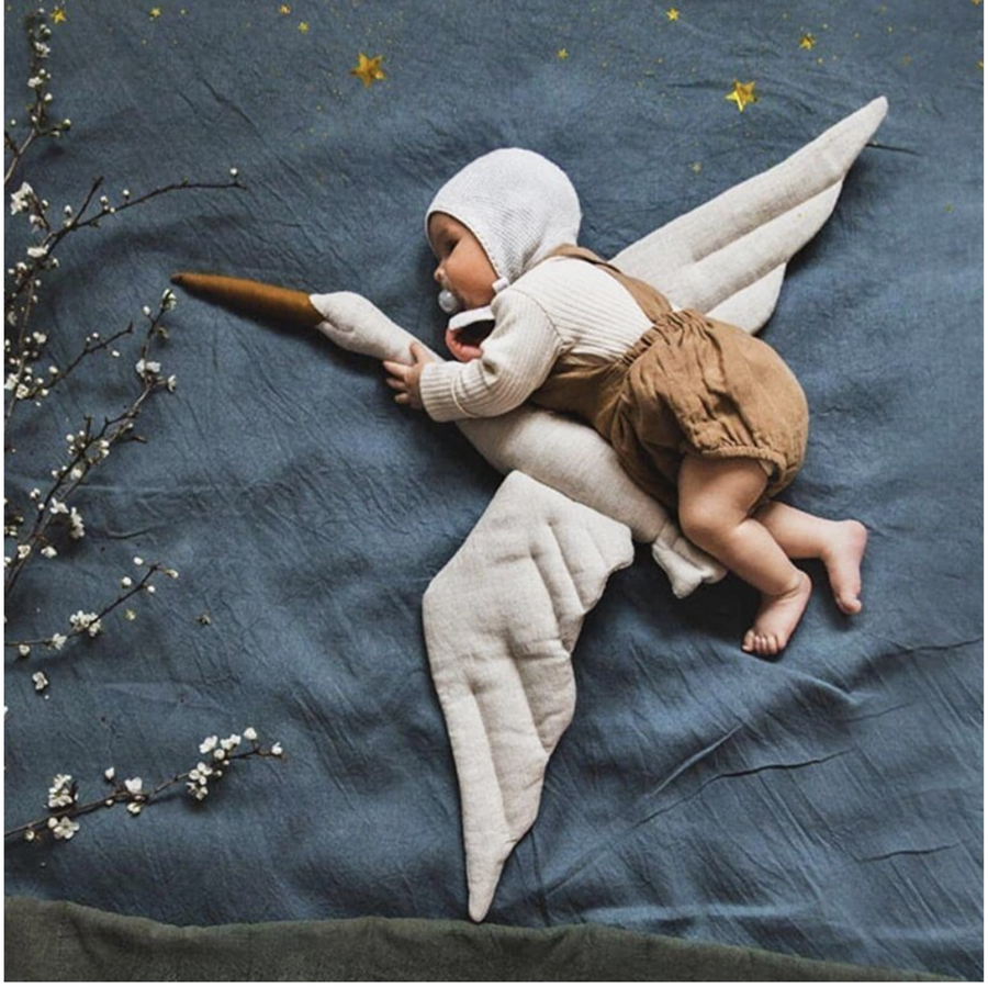 Carvallo - Elegant Flygande Svane Mobil För Fredliga Rum