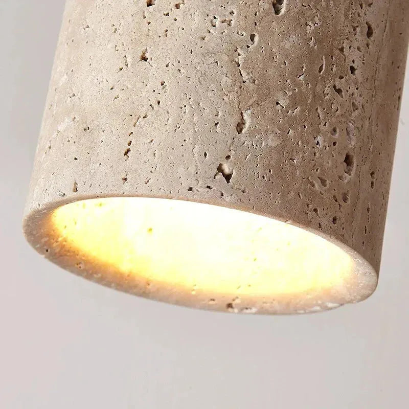 Rund Bordslampa i Wabi-Sabi Stil – Japansk Design för ett Harmoniskt Hem