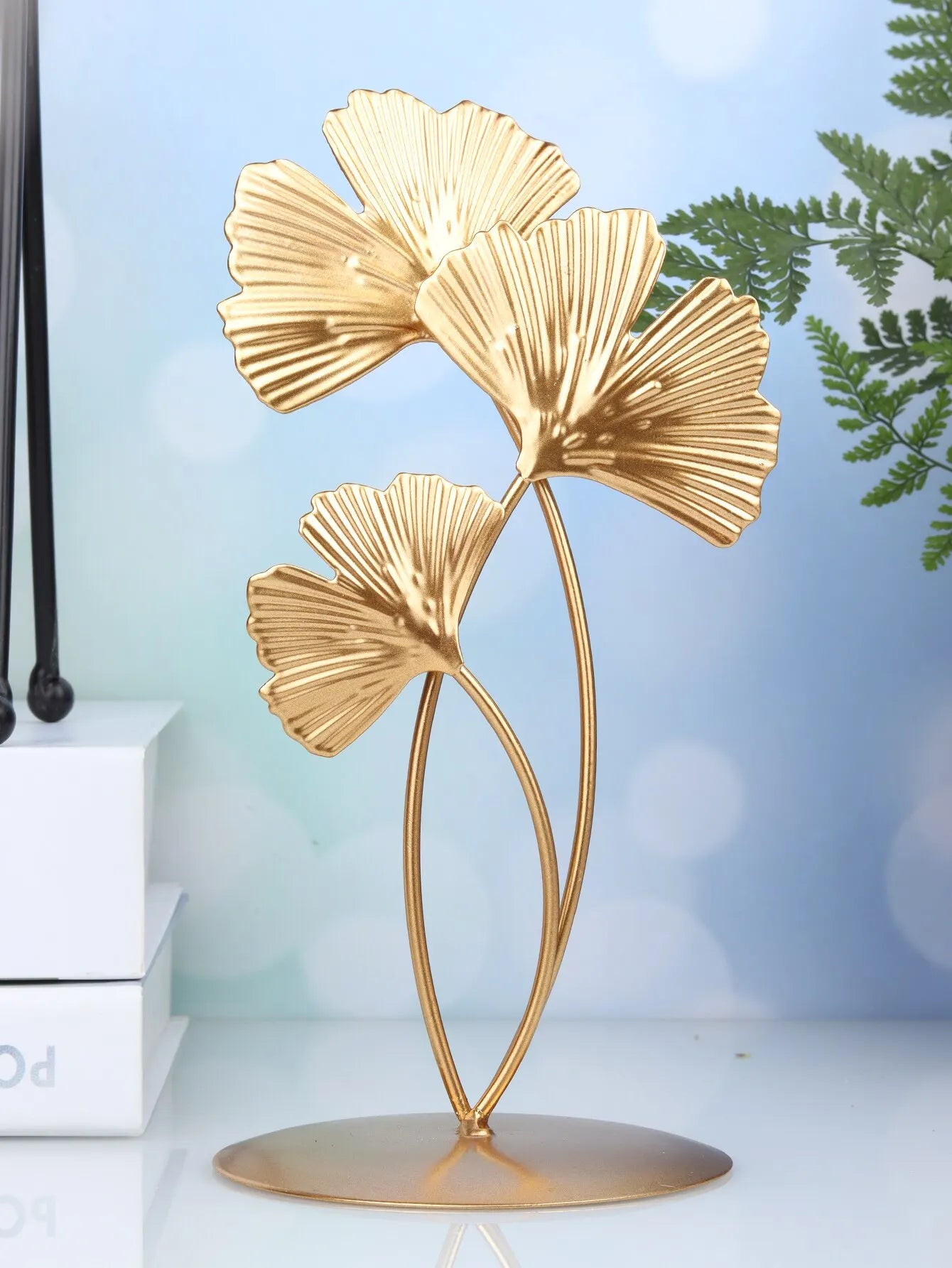 Metalliska Blad Ornament - Elegant och Modern