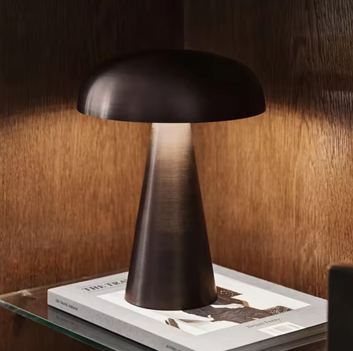 Elegant mobil bordslampa