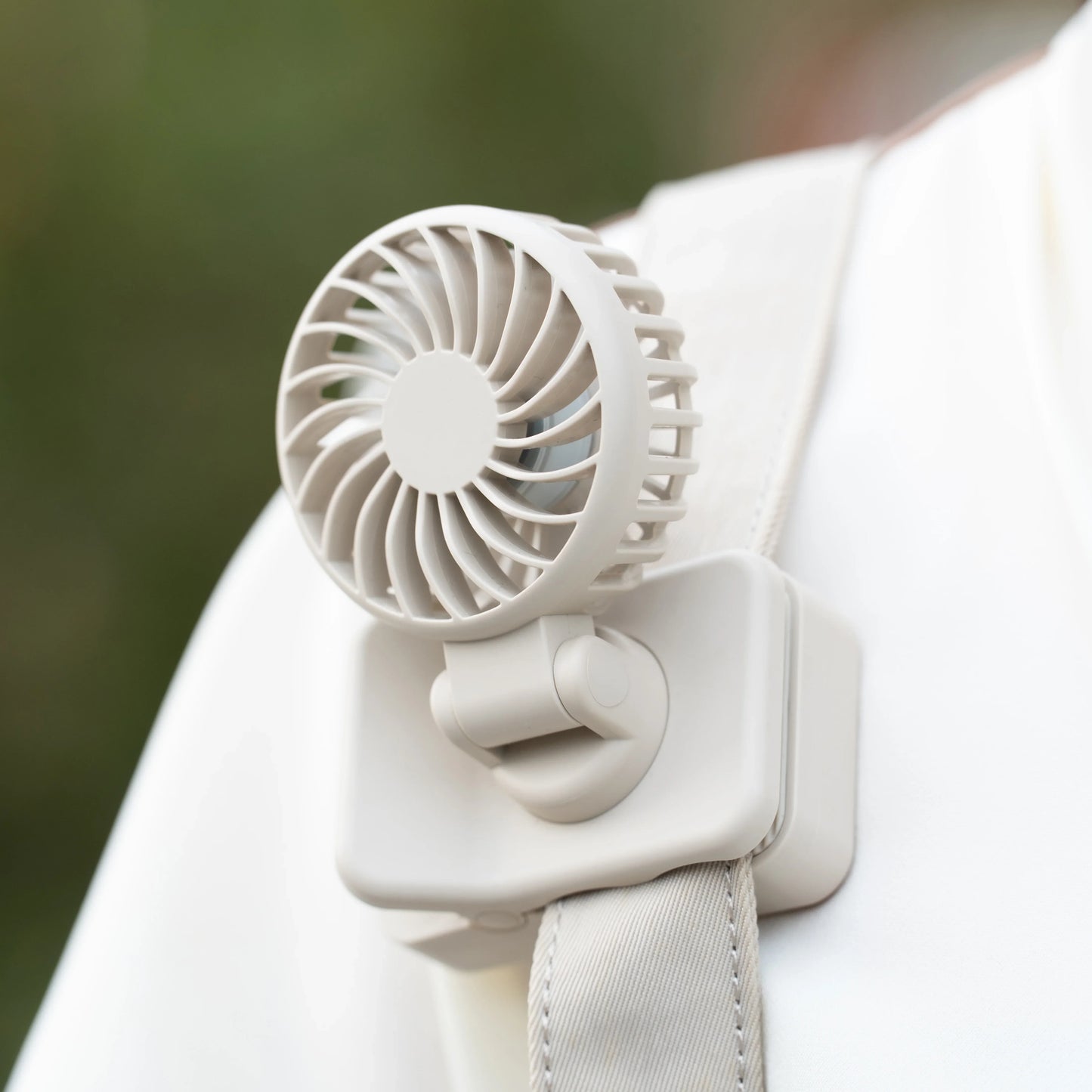 Carvallo Mini-Fläkt | Bärbar & Justerbar | 3 Steg | 1200 mAh Batteri | För Resor, Kontor & Utomhus