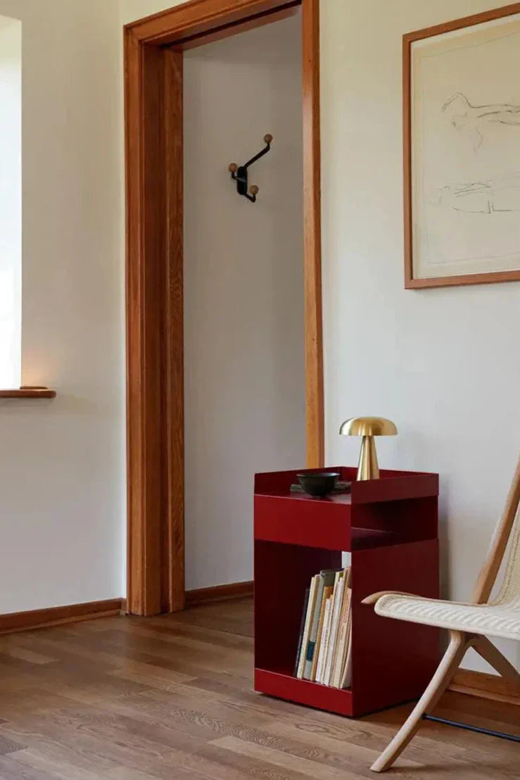 Arket Fold | Metall-sidobord i dansk origami-design