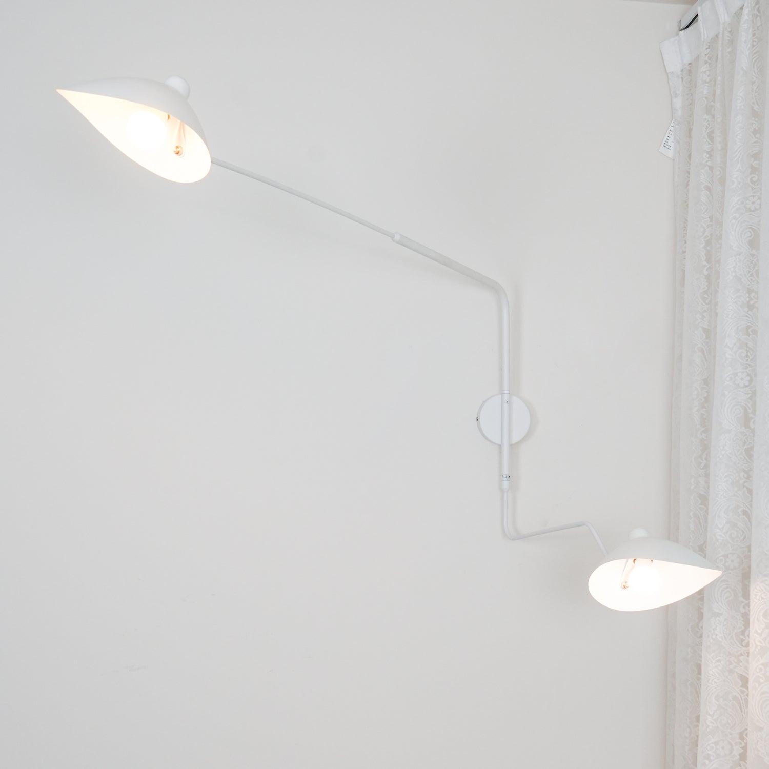 Äkta Serge Mouille Vägglampa – Designer Minimalistisk Sconce