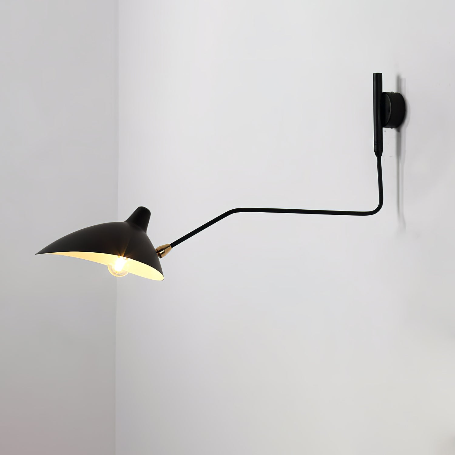 Äkta Serge Mouille Vägglampa – Designer Minimalistisk Sconce