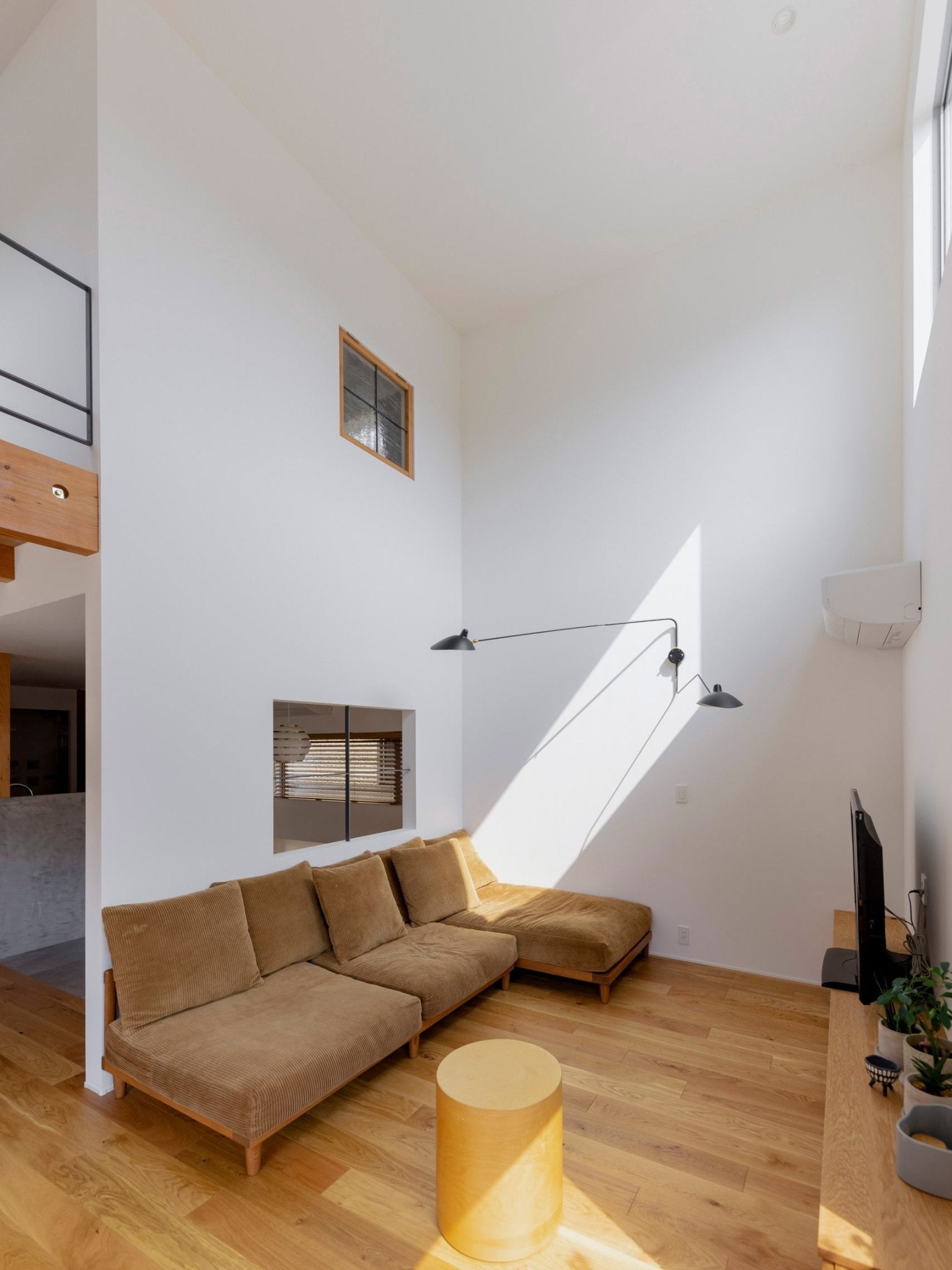 Äkta Serge Mouille Vägglampa – Designer Minimalistisk Sconce