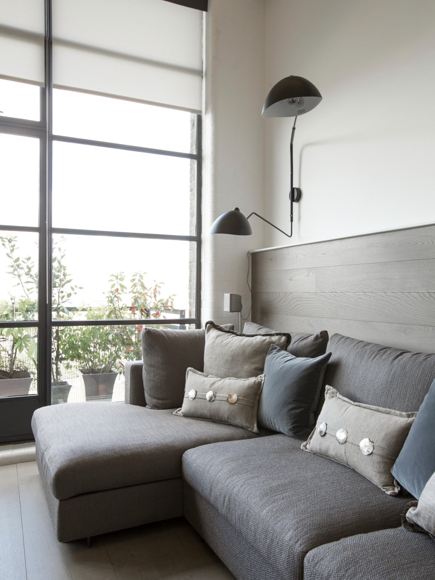 Äkta Serge Mouille Vägglampa – Designer Minimalistisk Sconce