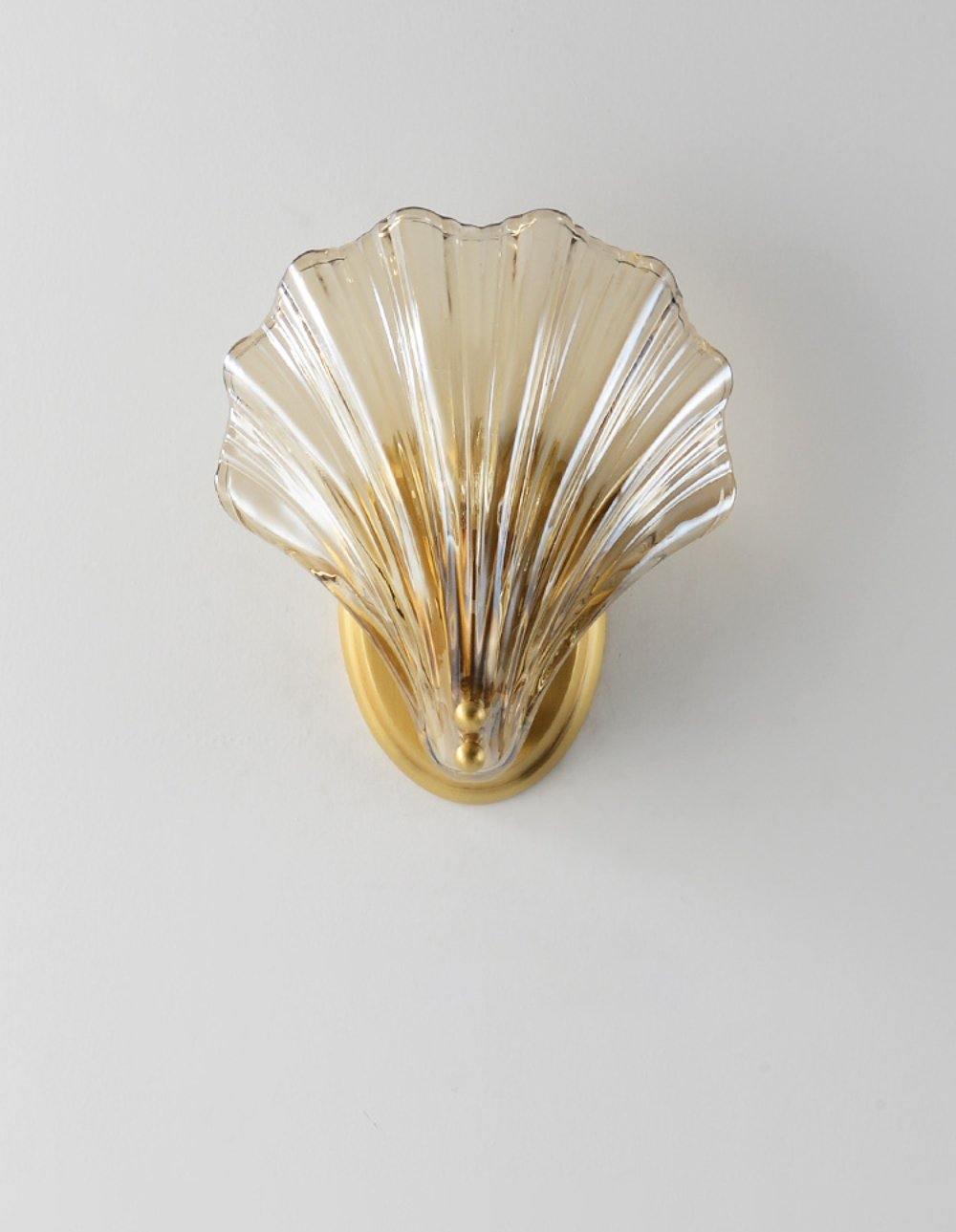 Elegant Shell Vägglampa – Kustinspirerad Sconce för Strandiga Vibes