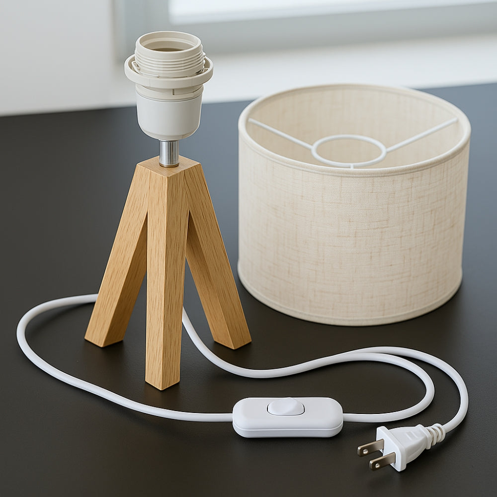 Solara Minimalist Tripod Bordslampa