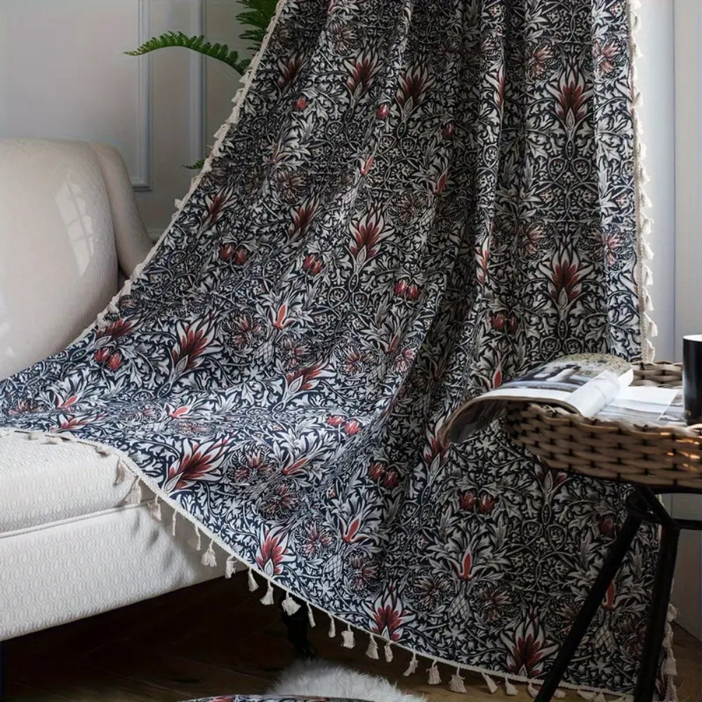 Tisteln Ebonleaf Floral Tapestry Gardin