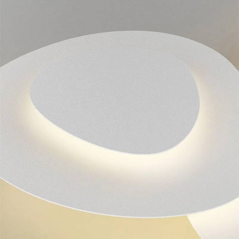 Taklampa Modern LED Metallarmatur