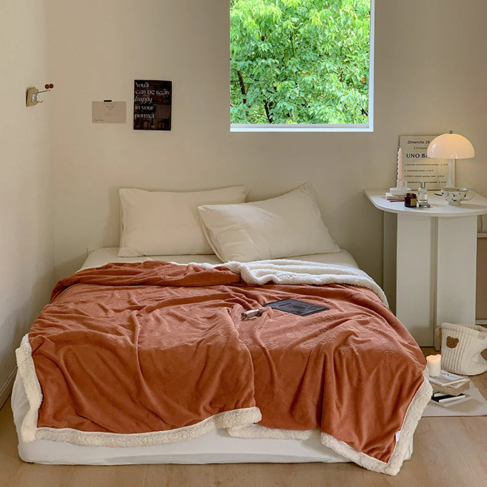 Solène Floral Prägad Sherpa Filt