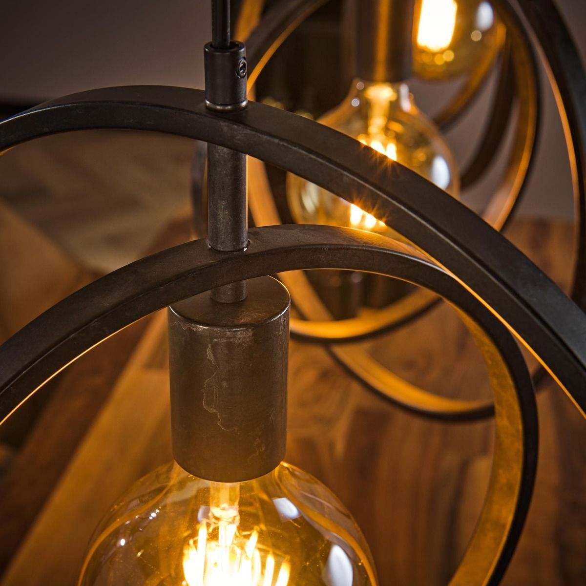 Justerbar Star taklampa – Industriell LED-belysning för moderna inredningar
