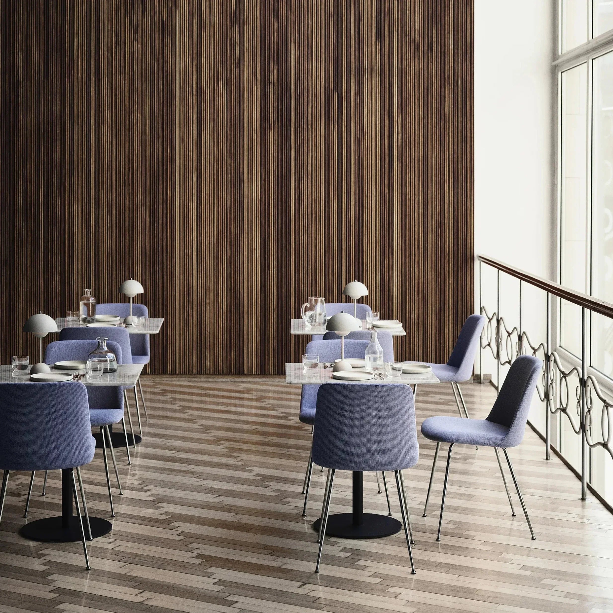 SolarFlare - LED-bordslampa för en stämningsfull inredning