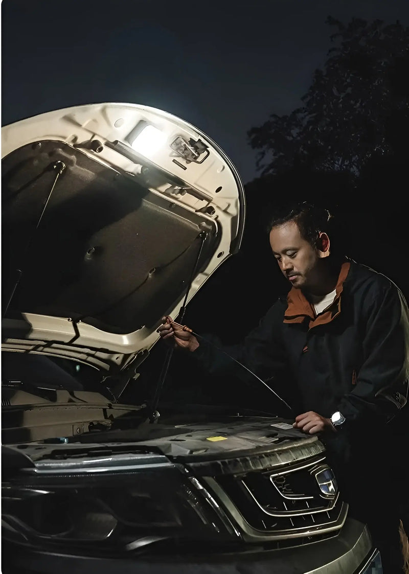 PowerBeam - LED-lampa med magnetisk bas och uppladdningsbart batteri