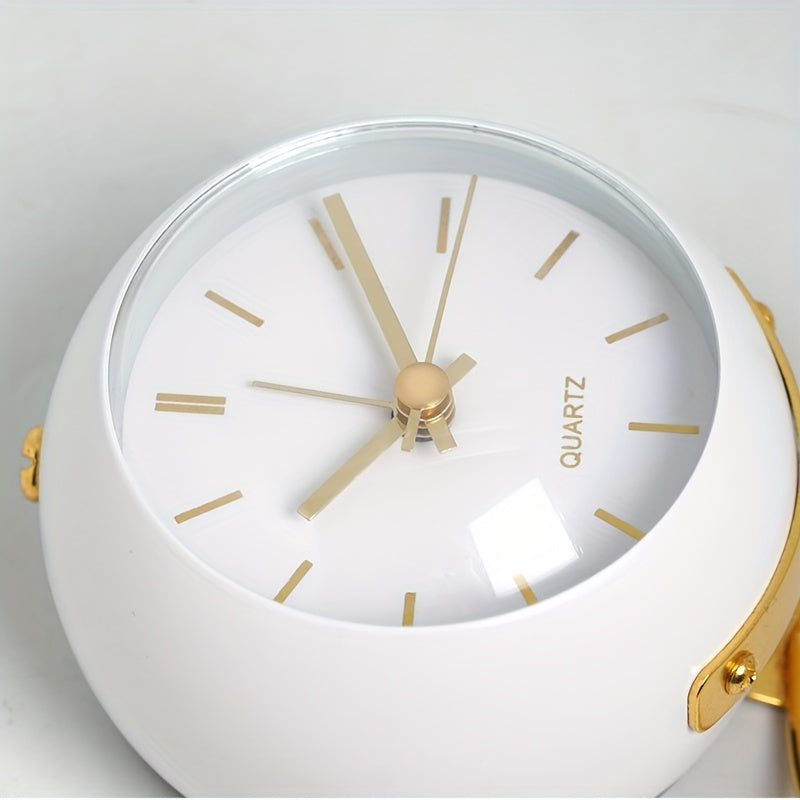 Nordic Silent Desk Clock – Luminösa Visare & Metallram