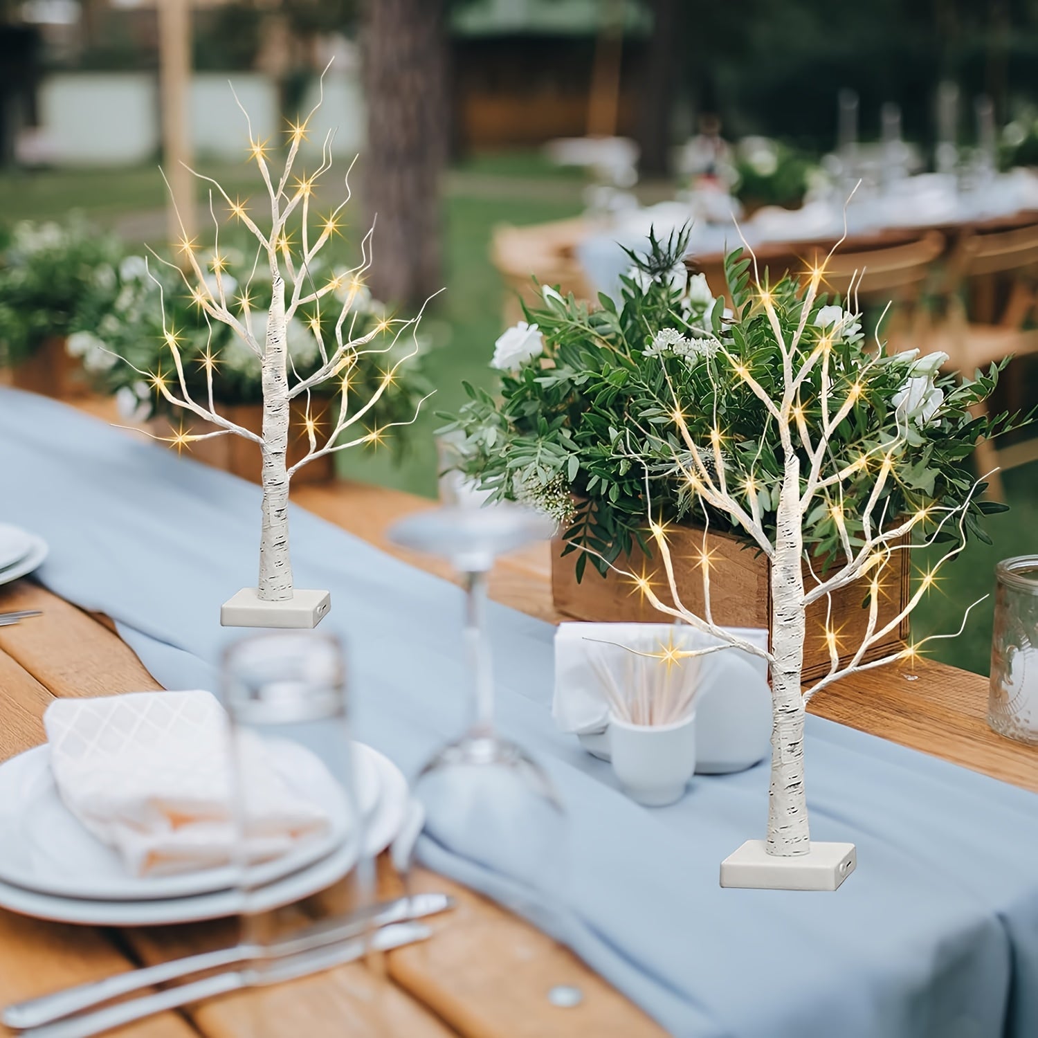 Belyst Dekorationsträd med LED – En Magisk Atmosfärsskapare för Hemmet eller Högtider
