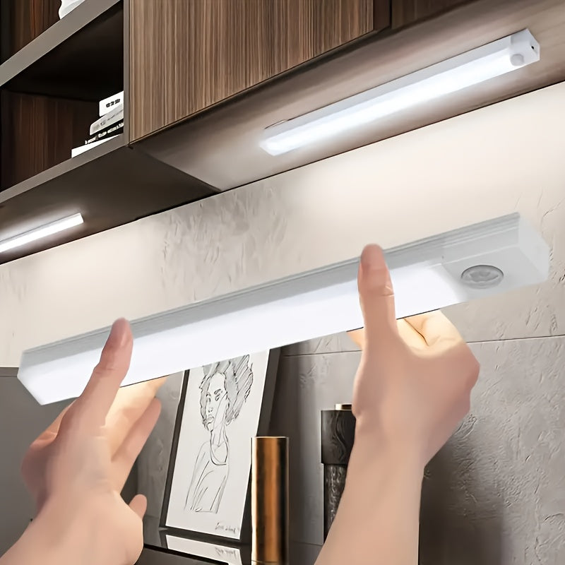 Smart LED Under-Cabinet Belysning med Rörelsesensor – Trådlös, Uppladdningsbar och Ultra-Tunn