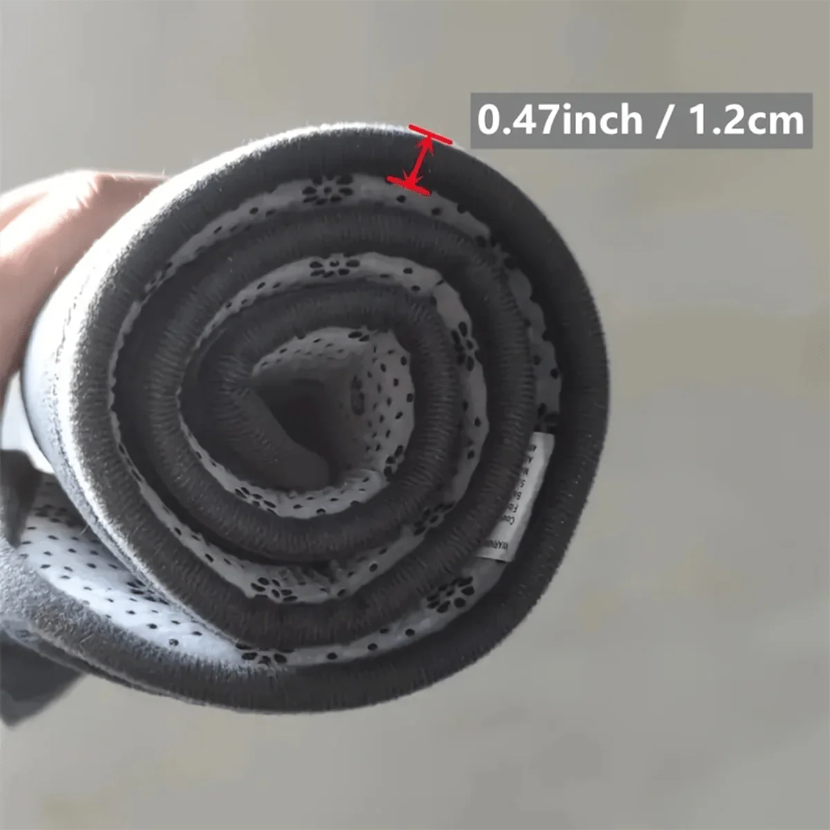 Böjd badmatta - Tjock, absorberande, halkfri badmatta för ökad säkerhet i badrummet