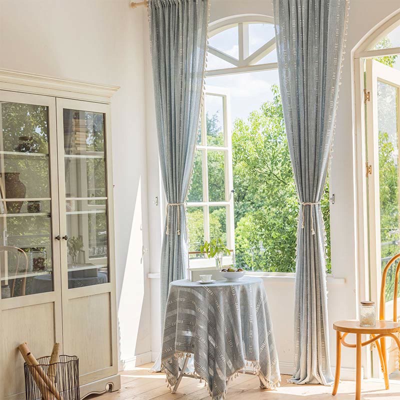 Randig Hål-Effekt Fringe Ljusfiltrering Gardin