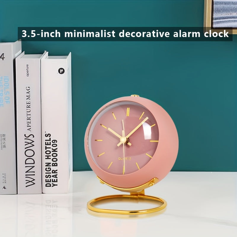 Nordic Silent Desk Clock – Luminösa Visare & Metallram
