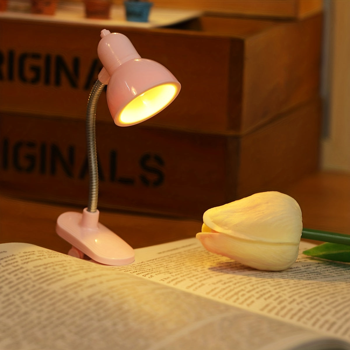 MiniGlow - Bärbar Clip-On Lampa med Tryckknappskontroll
