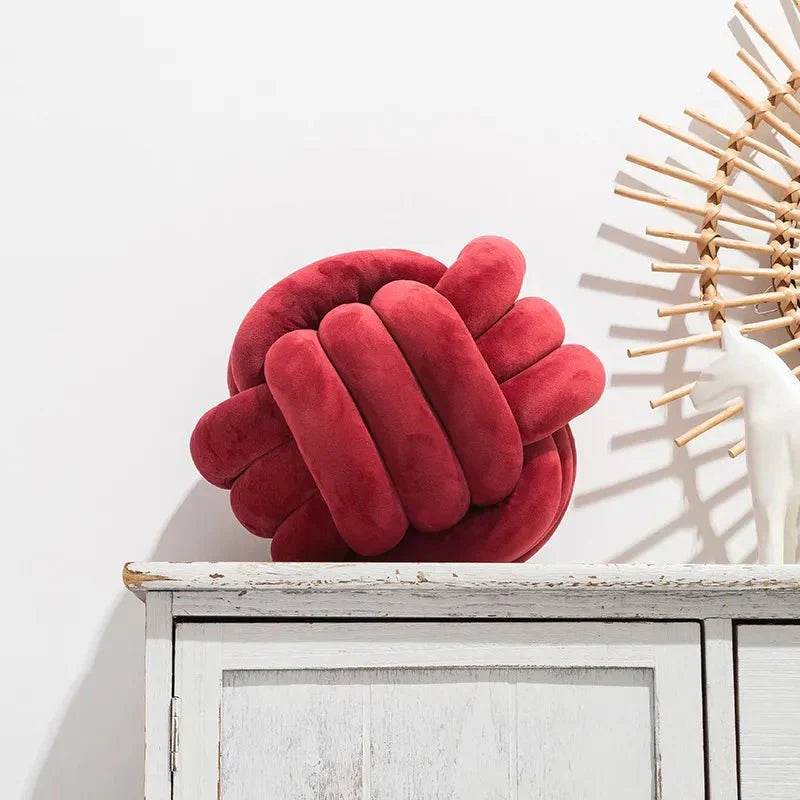 Dekorativ Knuten Suede Effekt Boll Mjuk Kudde Pillow