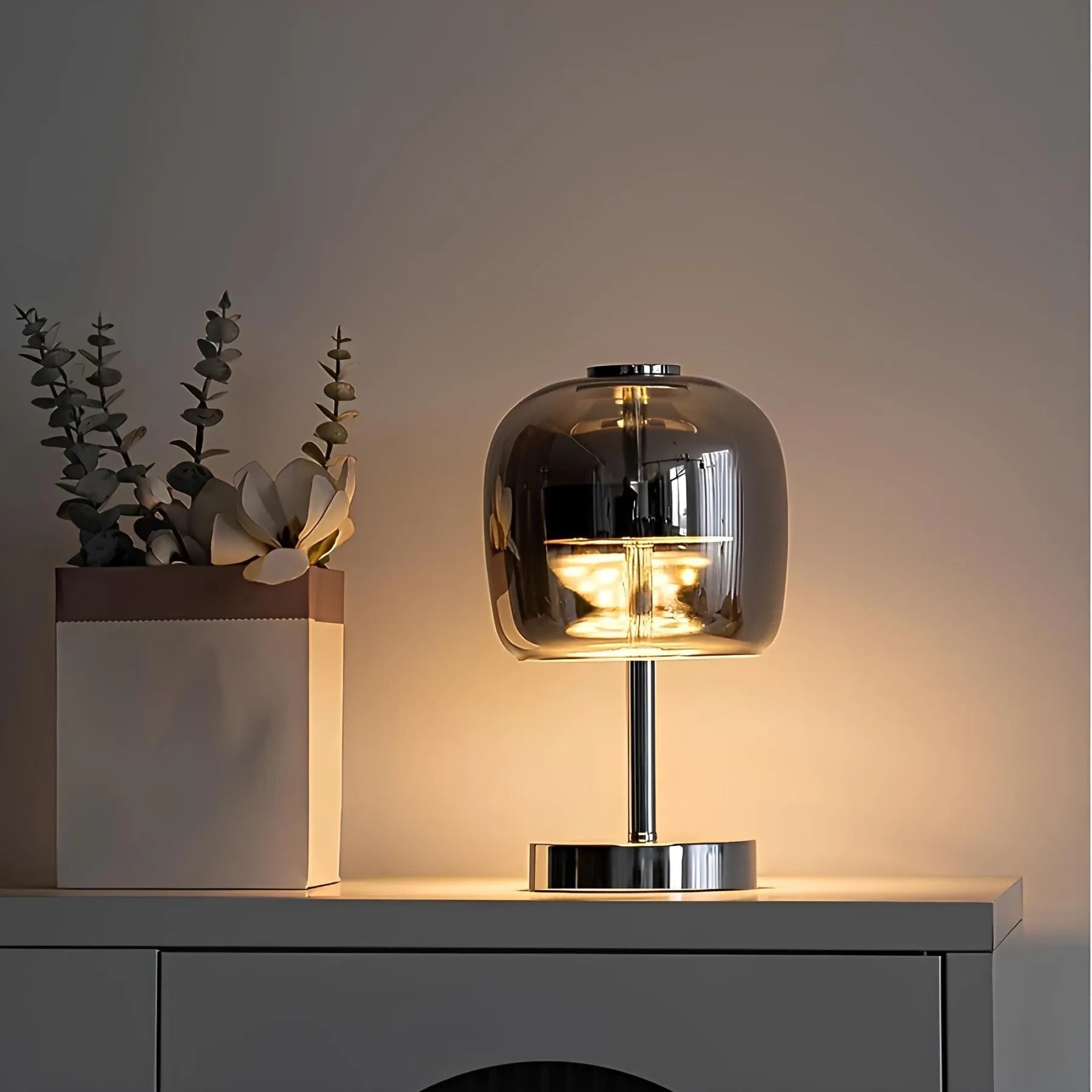 NordicGlow – Minimalistisk bordslampa i glas med varmt omgivande ljus