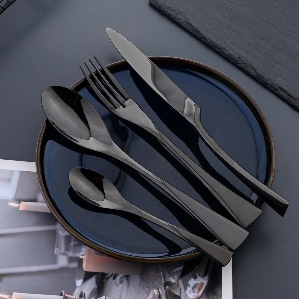 Jet Black Bestickset – Raffinerad Minimalism