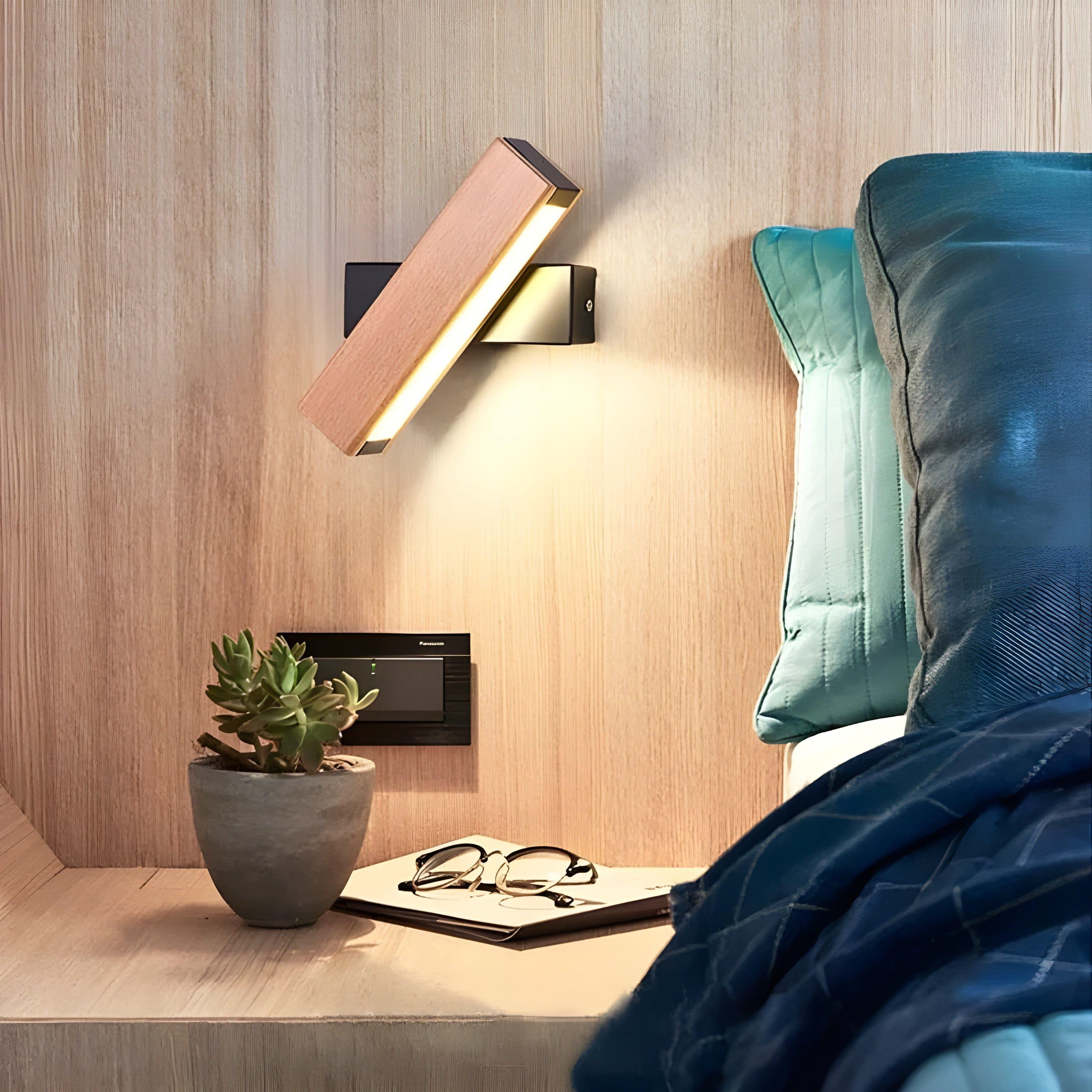AdjustaLite Light - Nordic Wood Justerbar LED-vägglampa