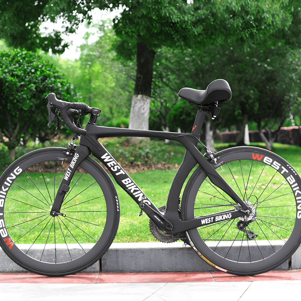 Ergorid Thron Cykelsadel – Ergonomisk, väderbeständig komfort för män & kvinnor