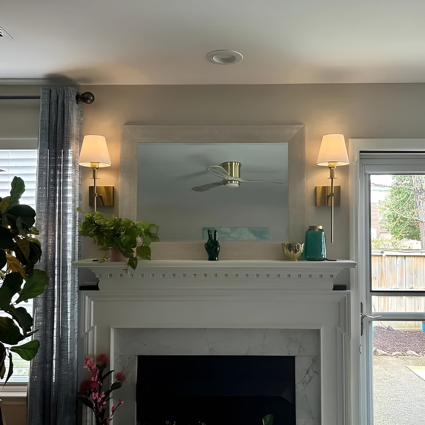 AuraFlare Light – Amerikansk Modern Trådlös Vägglampa