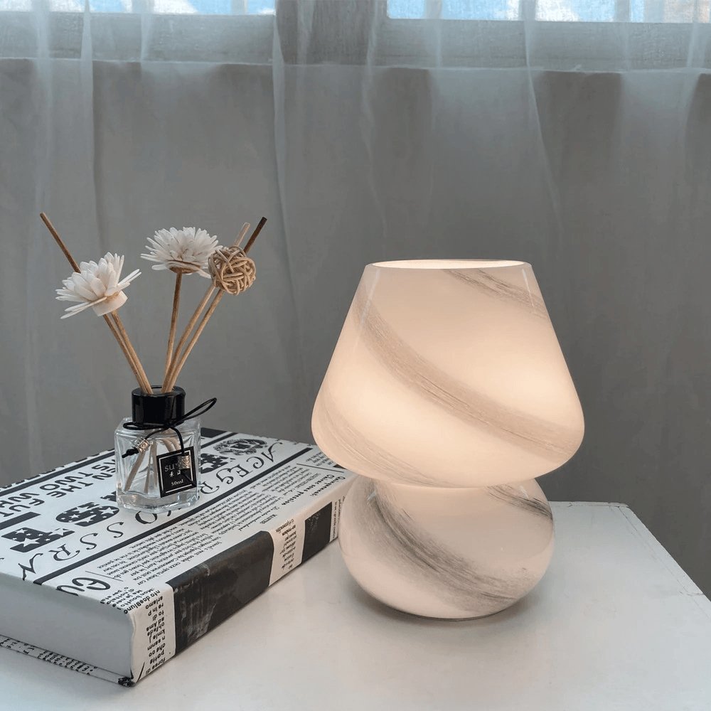 Carvallo – Glasbordslampa med Förtrollande Design