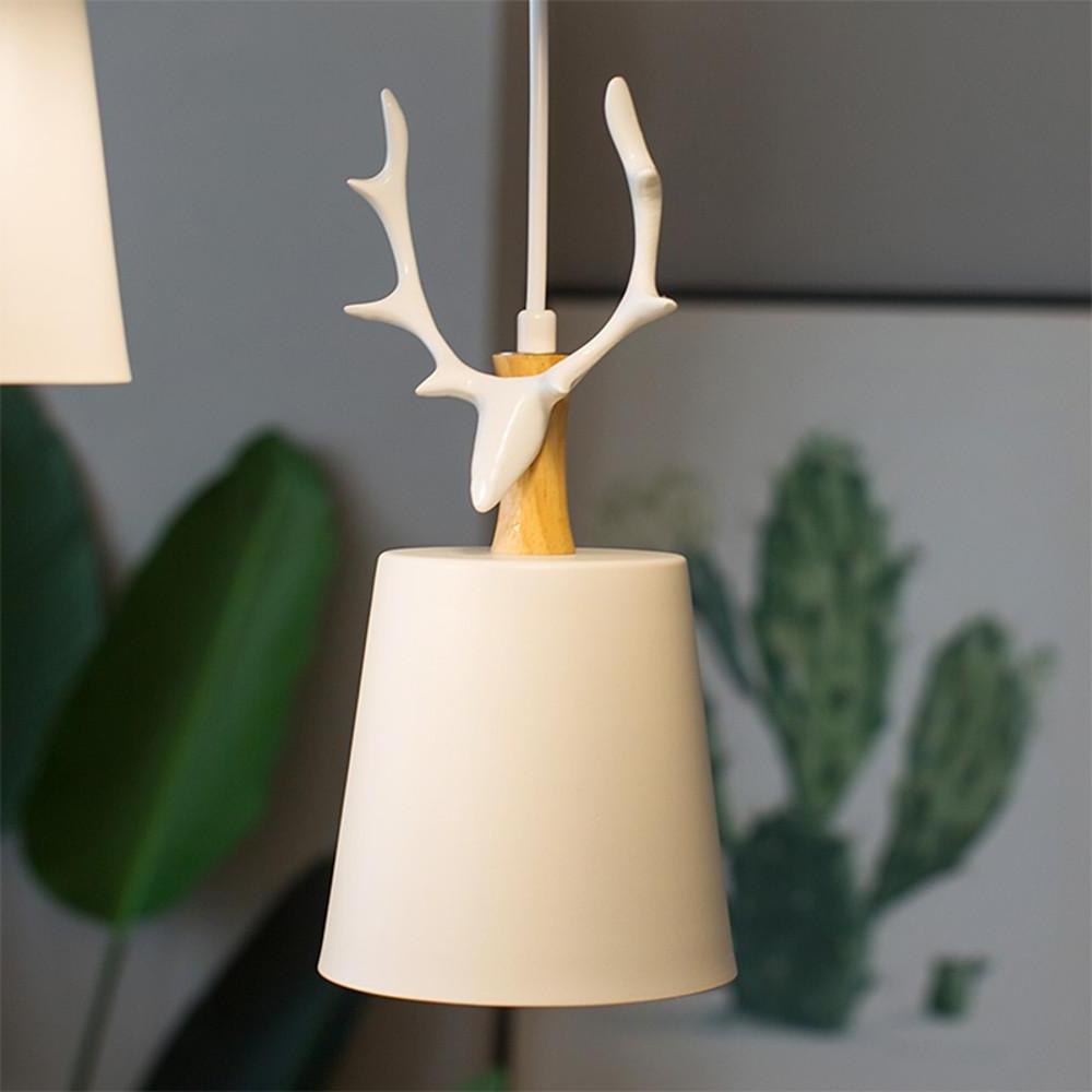 3-ljus Renhorn Design LED Klassisk Kandelaber Hängande Lampa