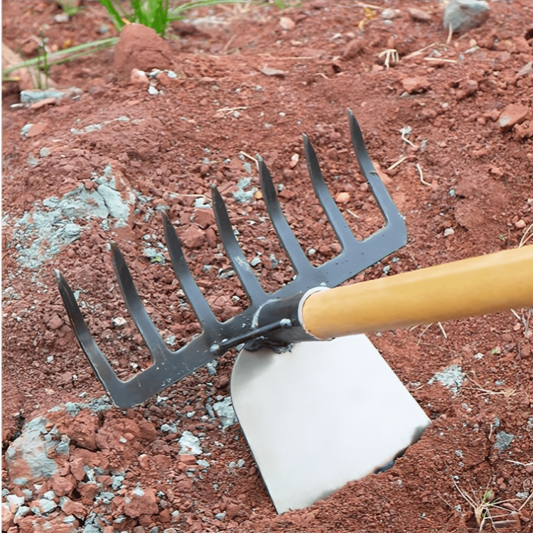 GardenMaster 2-i-1 | Tung arbetar rake hoe för jordberedning