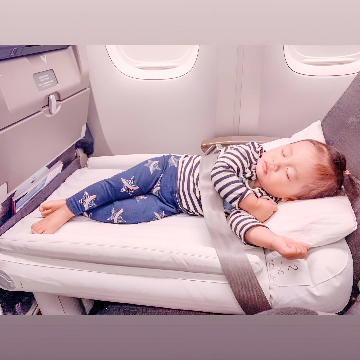 Carvallo-resesäng Luftolino | Integrerad pump & kantskydd | Uppblåsbar & kompakt | 80×50 cm