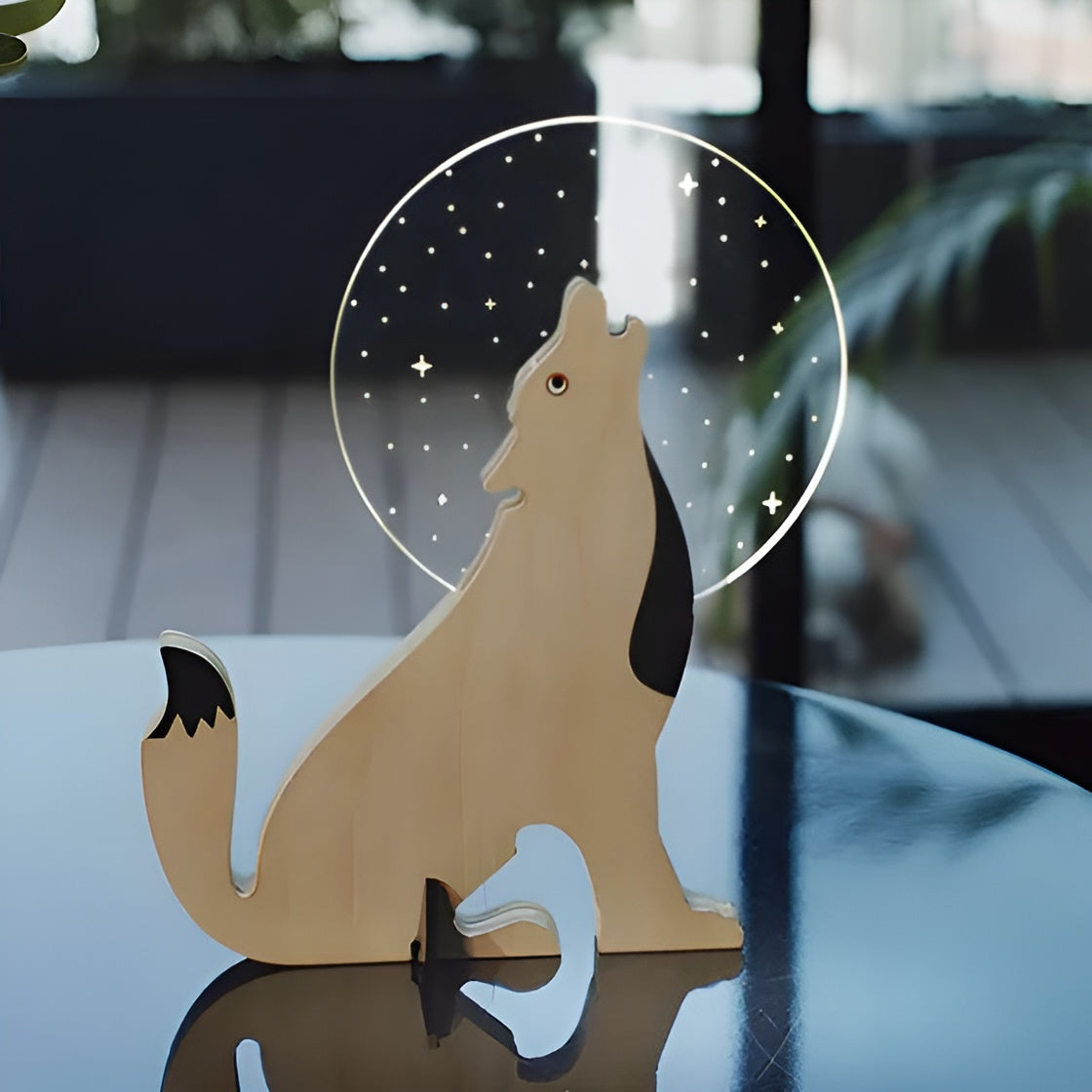 Barnlampa i trä - Varm, Mjuk Belysning för Mysiga Kvällar